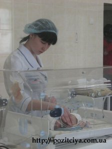 Медики научились спасать недоношенных малышей