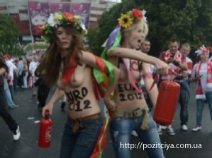 FEMEN        -2012