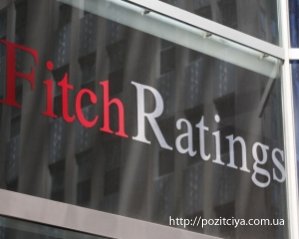 Fitch:       10%   2012 
