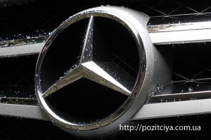 Mercedes.    