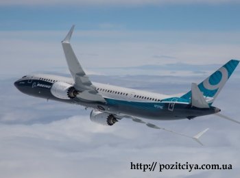         Boeing-738