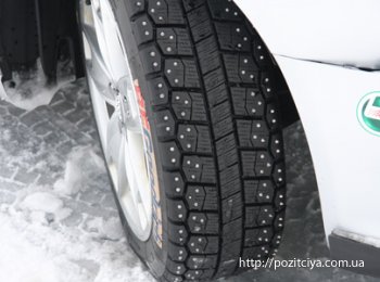 Осложнившиеся погодные условия вынудили украинских автовладельцев переходить на зимнюю резину