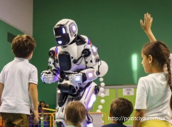На телеканале "Россия 24" показали сюжет о роботом, который оказался человеком