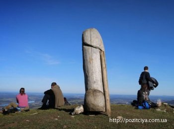 В Баварии с вершины горы исчез двухметровый пенис