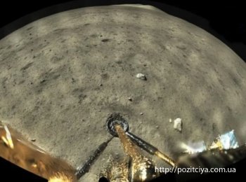 Китайский космический аппарат сделал первые снимки Луны