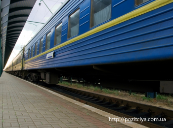 Гражданин Дании не выдержал и помыл грязный поезд "Укрзализныци" (ФОТО)