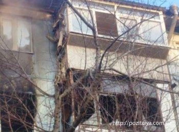В Запорожье произошел пожар в многоквартирном доме: есть пострадавшие