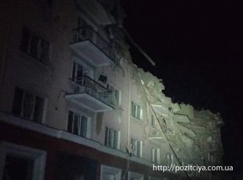 Очередной обстрел Чернигова: Разрушен отель "Украина"