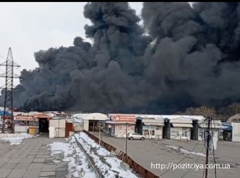 Пожар на рынке "Барабашово" локализирован: спасли 10 домов