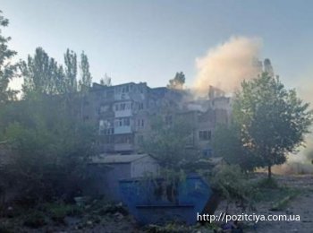 ГСЧС: В результате обстрела Николаева повреждена 5-этажка и 10 гаражей