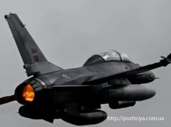 CNN: Байден дозволить союзникам США по НАТО передачу винищувачів F-16 на користь України