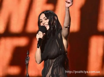  XCX   BRIT Awards