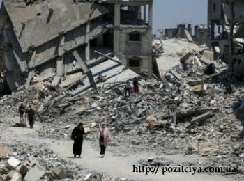 Reuters  AFP:         100 